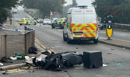 Brasileiro morre após ser atingido por viatura de polícia em Londres