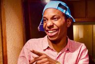 Lucas Penteado é hospitalizado em SP após crise de estresse emocional