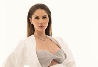 Grávida de gêmeos, Bárbara Evans mostra “perrengue” para vestir roupa