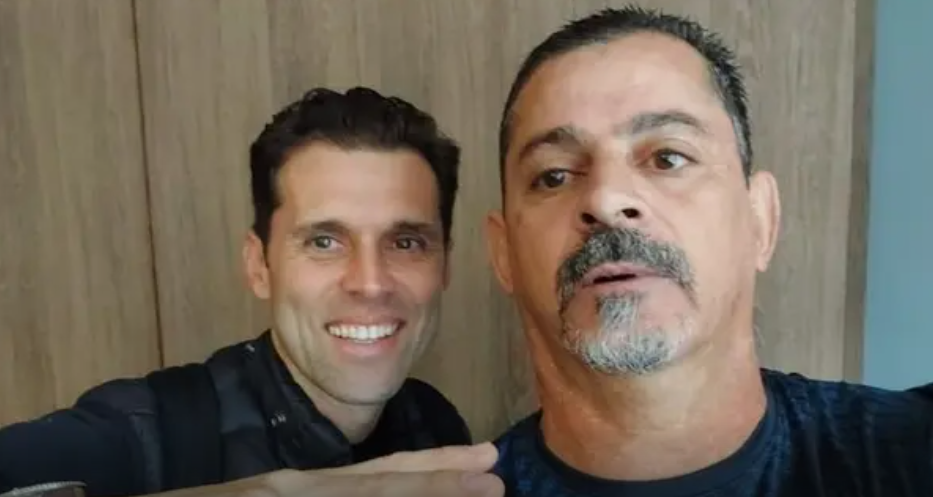 Lincoln e Valdir em 16 de julho, quando ex-craques protagonizaram o Lendas do Galo na Arena MRV