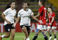 Corinthians sofre, mas estreia com vitória na Libertadores Feminina