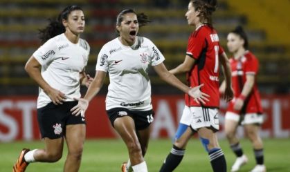 Corinthians sofre, mas estreia com vitória na Libertadores Feminina