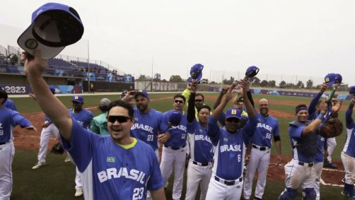 Brasil vence Cuba no beisebol