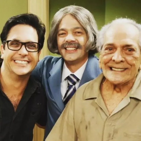 Bruno Mazzeo ao centro, caracterizado para Escolinha do Professor Raimundo / Reprodução/Instagram