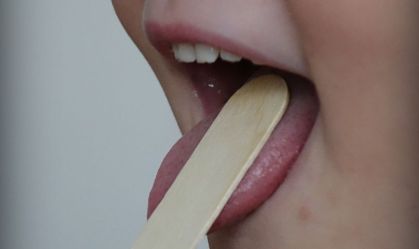 O que se sabe sobre a suspeita de infecção bacteriana que matou crianças em MG
