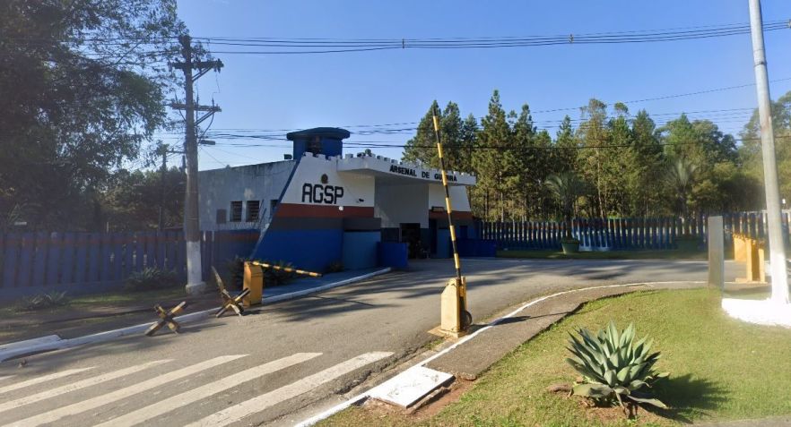 Armas do Exército foram furtadas do Arsenal de Guerra de São Paulo, em Barueri / Reprodução/Google Street View
