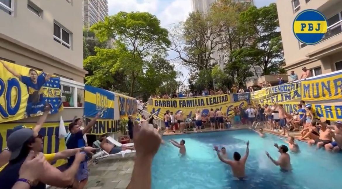Torcida do Boca Juniors faz festa em hotel de São Paulo