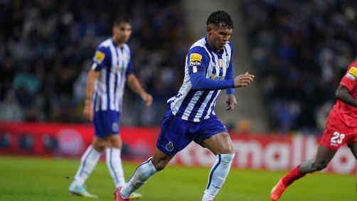 Gabriel Veron em jogo do Porto