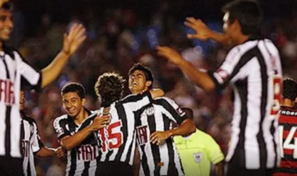 O Atlético goleou o Flamengo em 2008, em pleno Maracanã