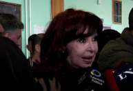 Ao votar, Cristina Kirchner diz que não foi ouvida por Alberto Fernández na tomada de decisões