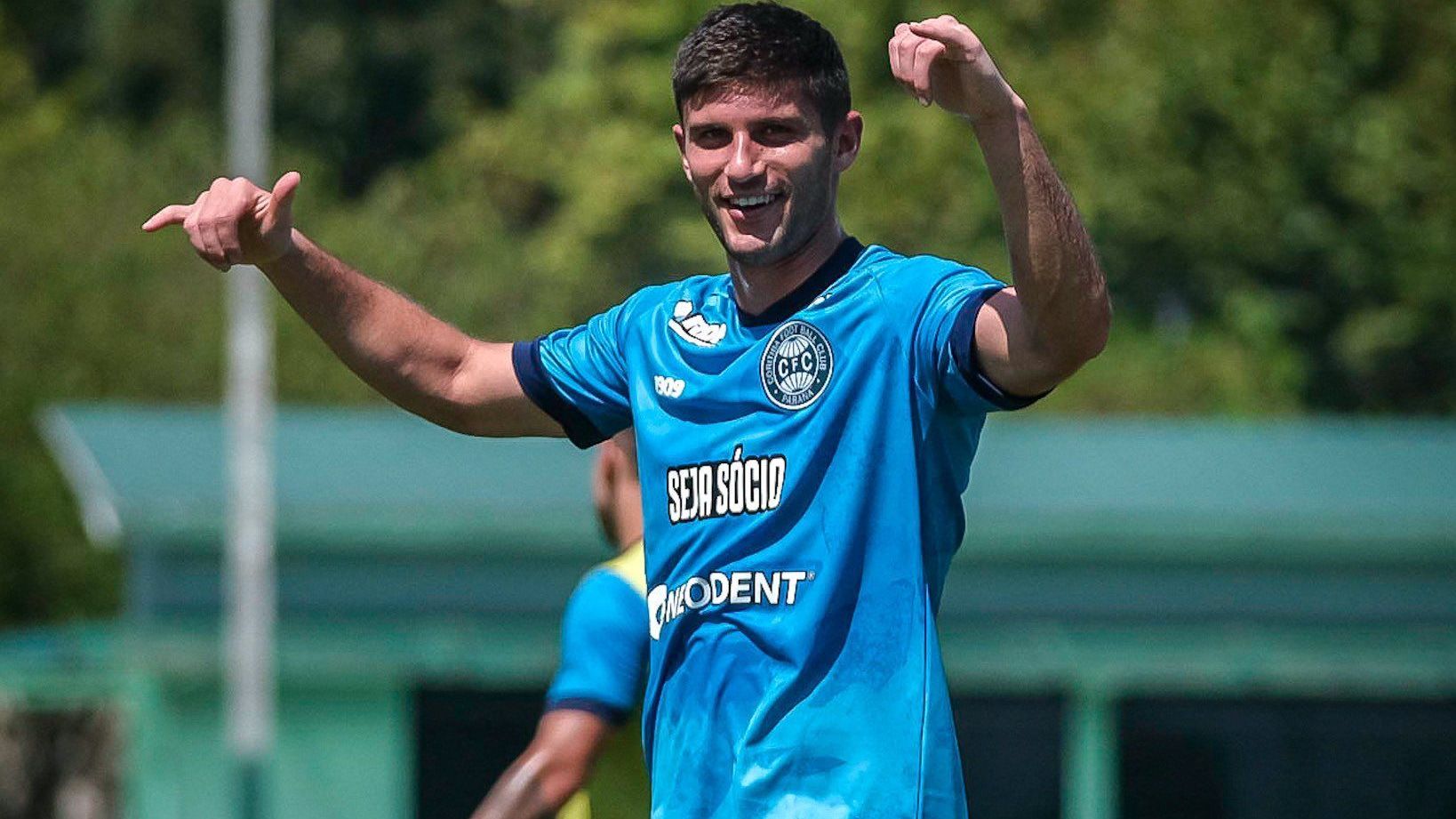 Kuscevic, zagueiro do Coritiba