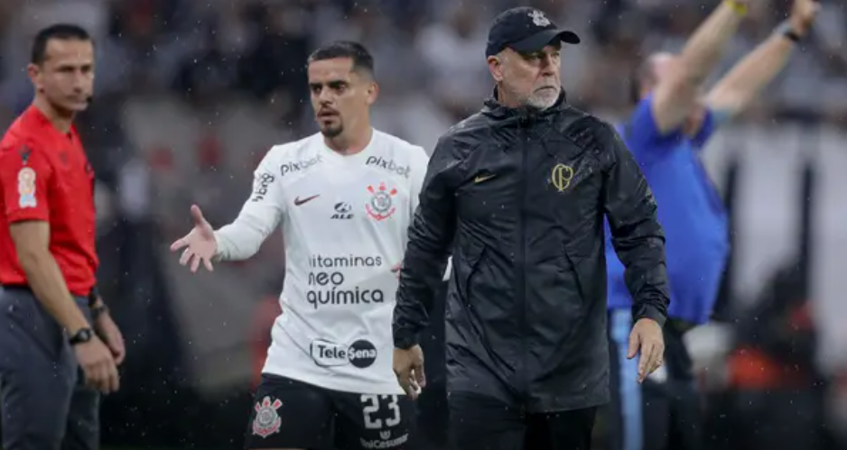 mano menezes