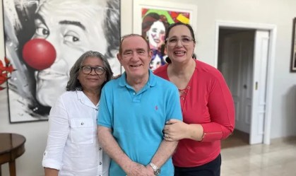 Marlene Mattos e Renato Aragão? Diretora faz mistério em postagem com humorista