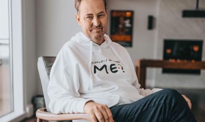 Editora brasileira fará impressão de novos exemplares da biografia de Matthew Perry