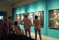 Museu de Barcelona abre suas portas a visitantes nus