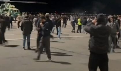 Invasão de manifestantes anti-Israel em aeroporto na Rússia deixa 10 feridos, dizem autoridades