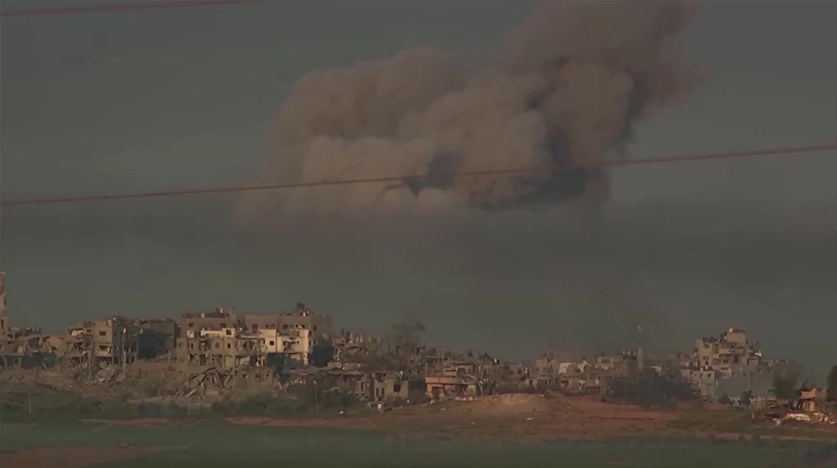 Ruinas da Faixa de Gaza vistas nesta terça-feira (31) / Reuters