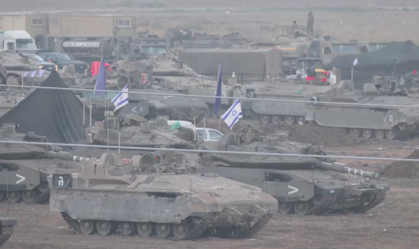 Guerra de Israel: Imagens mostram chegada de tanques de guerra israelenses na fronteira de Gaza