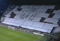 Time italiano faz mosaico em homenagem ao Pink Floyd e sofre goleada