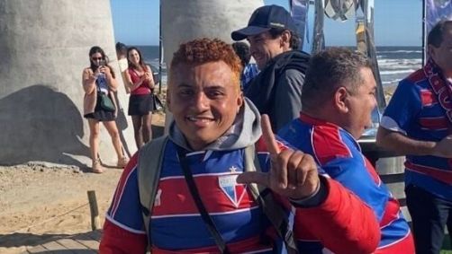 Torcedor do Fortaleza viaja de moto de Porto Alegre ao Uruguai para ver a final da Sul-Americana