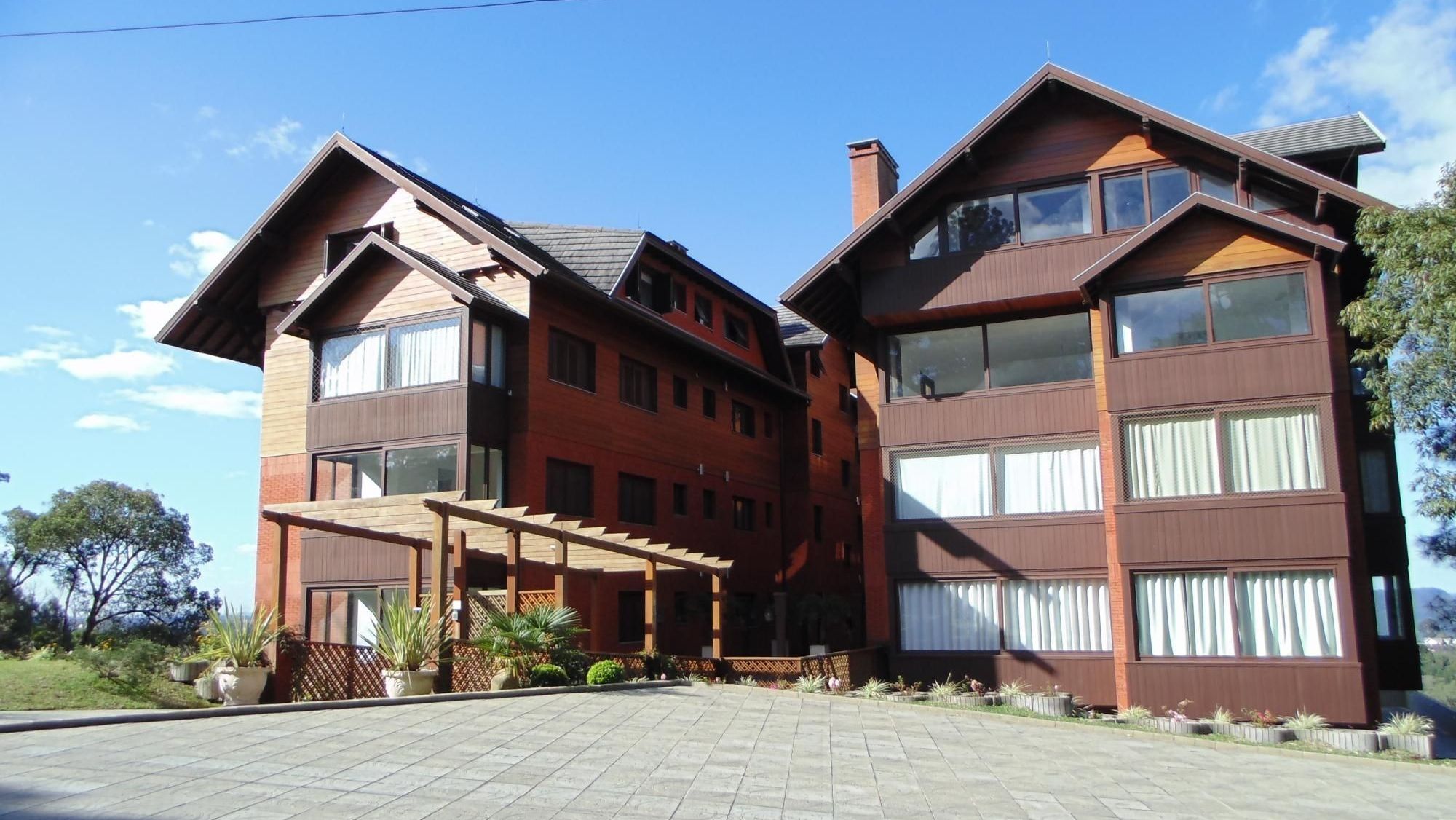 Fachada do condomínio Condado Ana Carolina, que desabou em Gramado (RS)