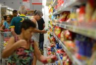 Economia deve desacelerar em 2024, mas inflação controlada permitirá corte no juro, diz Inter