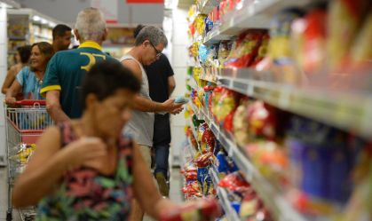 Baixa de tarifas de importação reduziu preço do azeite, mostra Abras