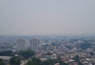 Onda de fumaça cobre Manaus após queimadas e seca histórica; veja 