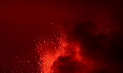 Vídeo: Etna, vulcão mais ativo da Europa, volta a entrar em erupção
