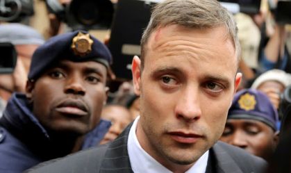 Condenado por matar a namorada, Oscar Pistorius vai deixar a prisão