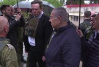 Elon Musk vai a kibbutz atacado pelo Hamas durante visita a Israel