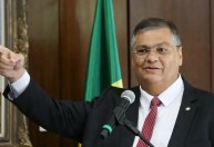Dino atende pedido de Lula e segue à frente do MJ até sabatina, dizem auxiliares