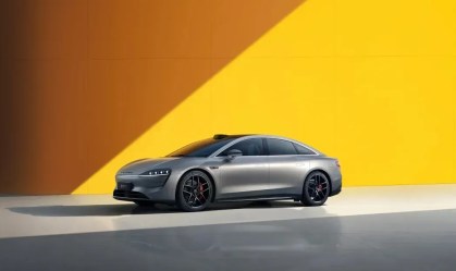 Huawei lança carro elétrico para competir com Tesla