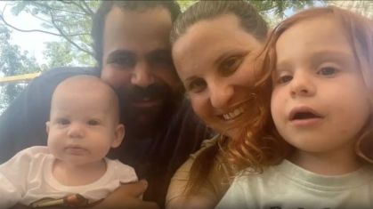 A família Bibas, fotografada neste registro sem data, foi sequestrada no kibutz de Nir Oz pelo Hamas em 7 de outubro.