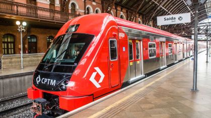 Trem da CPTM parado na estação Brás, em São Paulo