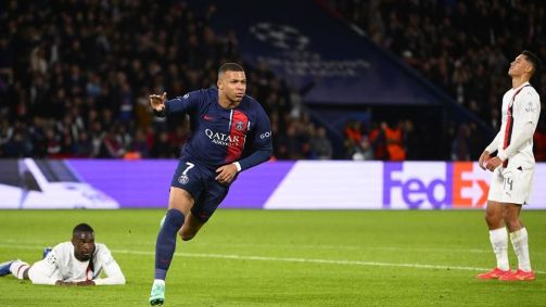 Mbappé comemora gol marcado contra o Milan em Paris