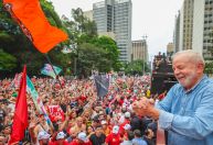 PT deverá ter até 13 candidatos em capitais e participação direta de Lula em 2024, diz senador