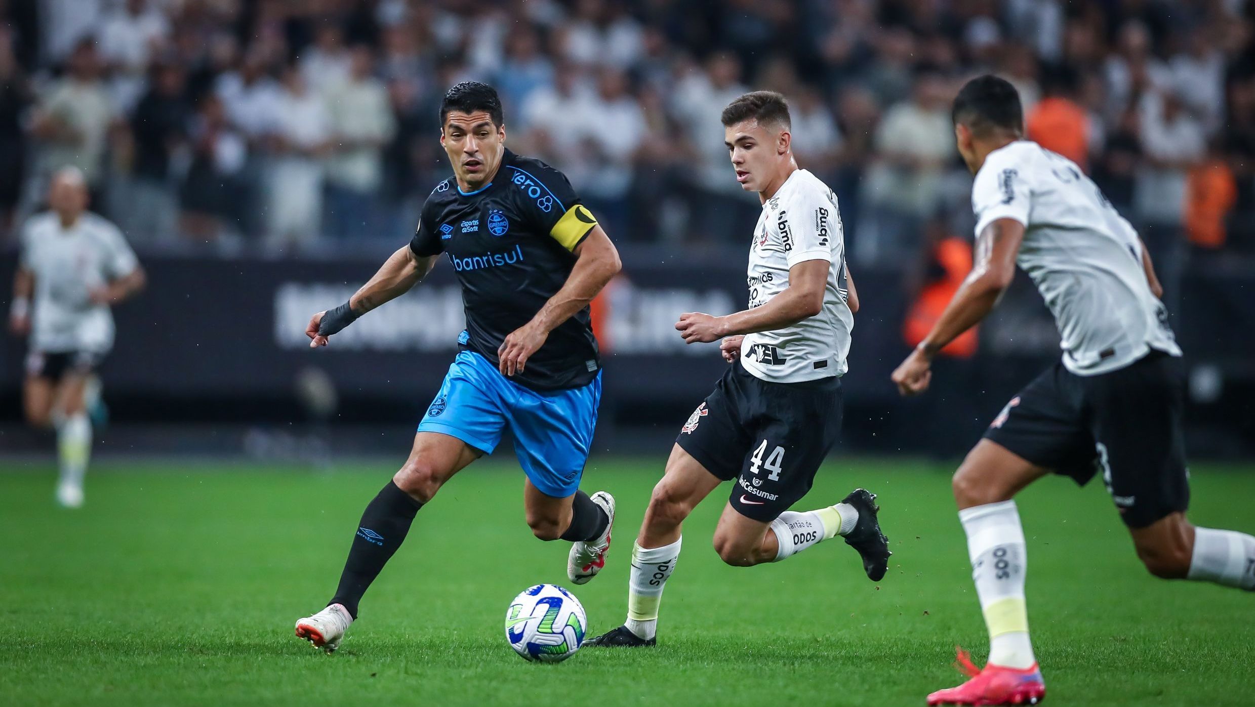 Corinthians e Grêmio em campo pelo primeiro turno do Brasileirão