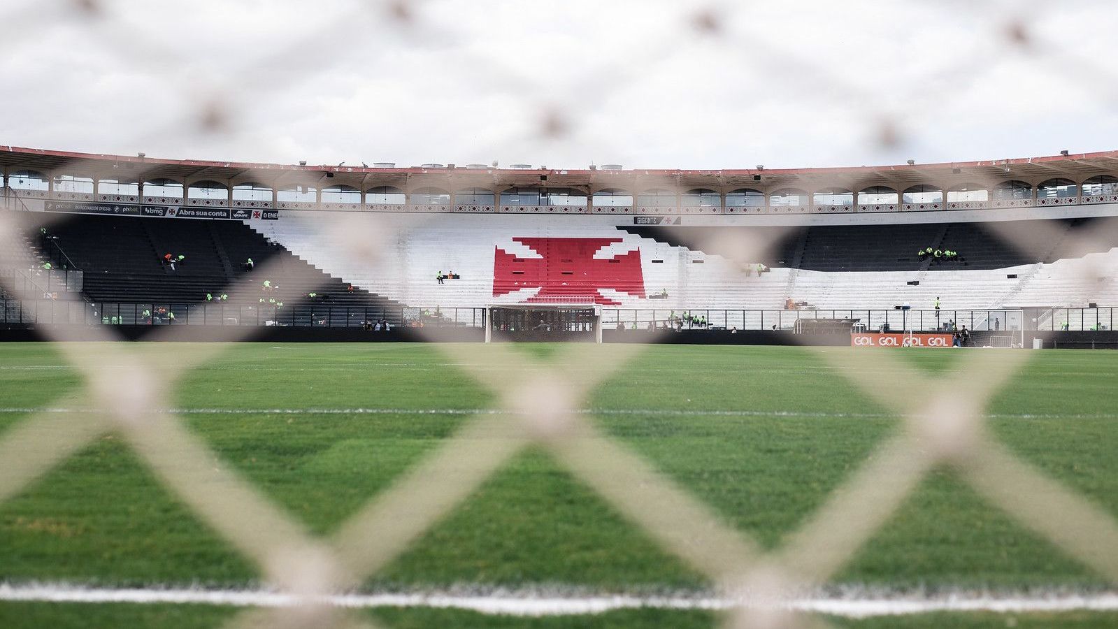 Imagem de São Januário antes do clássico entre Vasco e Botafogo