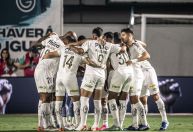 Santos vence Goiás em “duelo de desesperados” e respira no Brasileirão