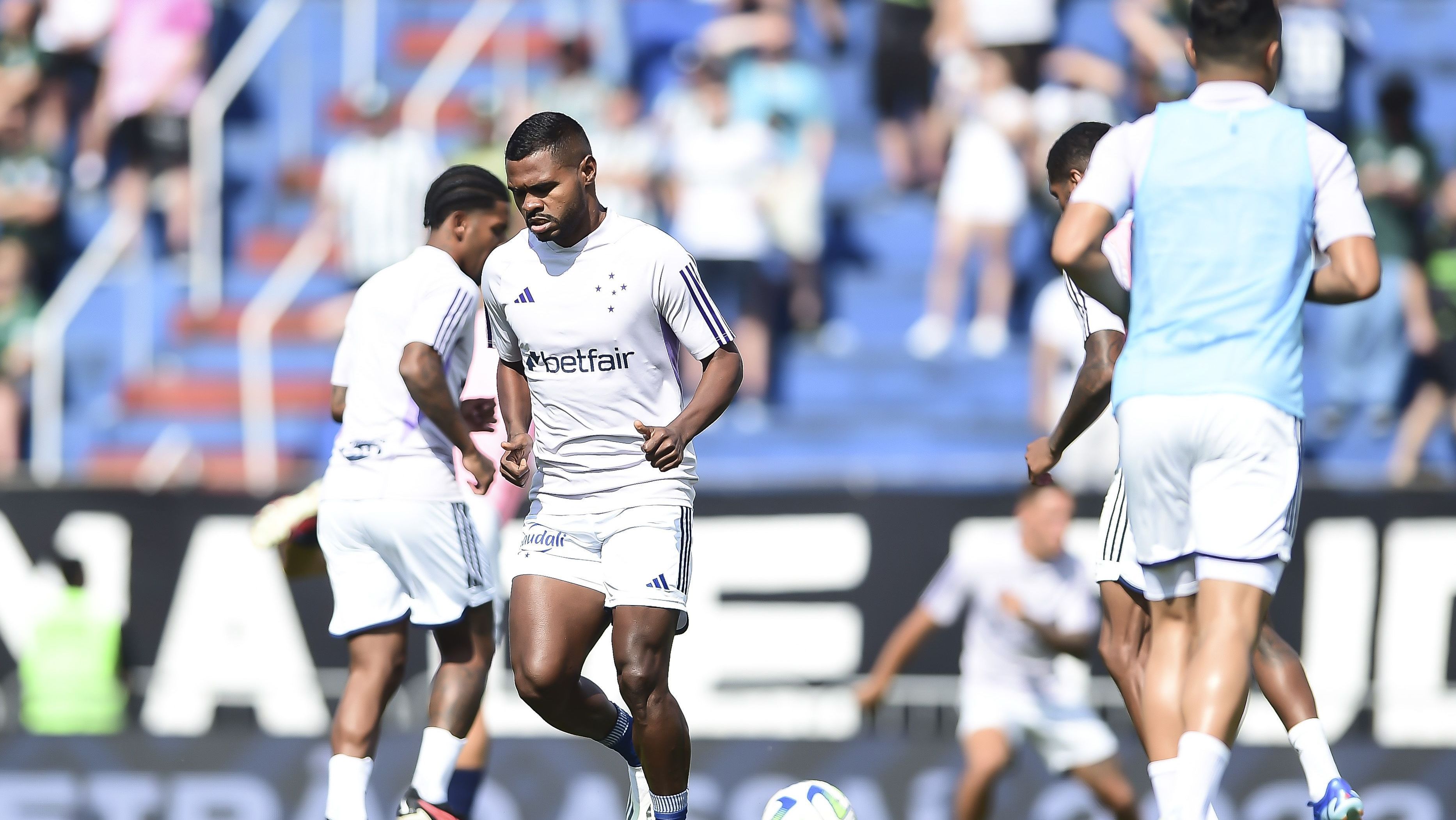 Cruzeiro precisa vencer para sair do Z4