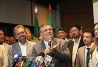 Dino diz que não demitirá secretários que receberam “dama do tráfico” no Ministério da Justiça