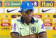 Endrick comemora chance na Seleção e diz preferir Cristiano Ronaldo a Messi