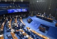 Senado aprova PL que beneficia réus em caso de empate em tribunais superiores