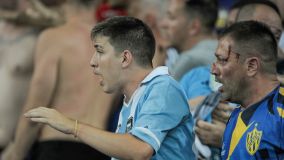 Confusão entre policiais militares e torcedores de Brasil e Argentina no Maracanã