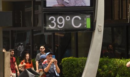Tempestades e chuvas intensas devem atingir 17 estados neste fim de semana