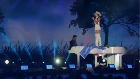 Ana Castela no videoclipe de Solteiro Forçado