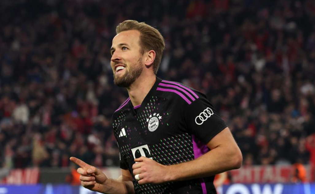 Harry Kane comemora gol contra o Galatasaray