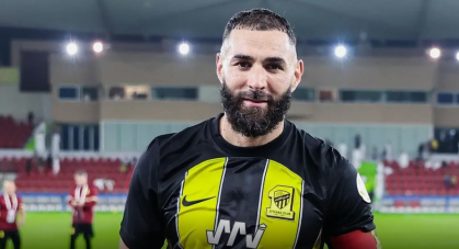 Benzema marcou três gols contra o Abha