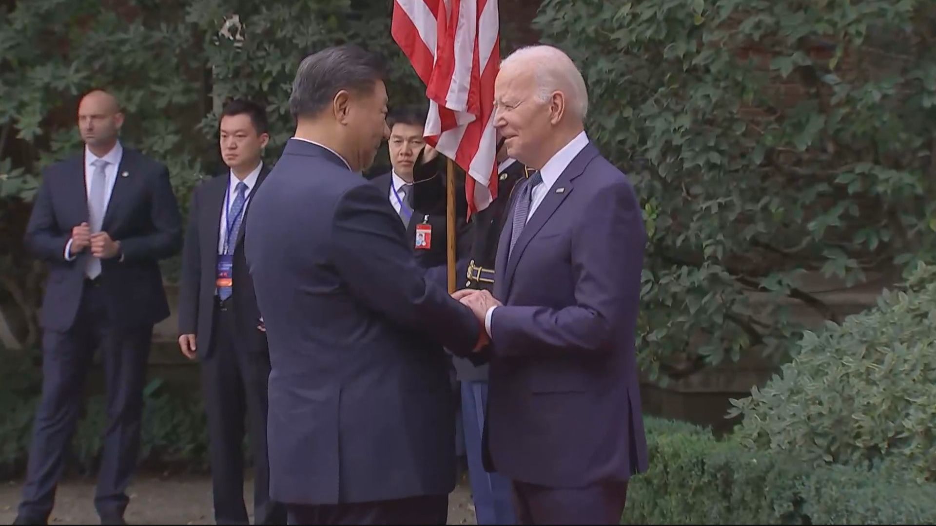 Presidentes da China e dos Estados Unidos, respectivamente Xi Jinping e Joe Biden, se encontram na Califórnia, nos EUA
